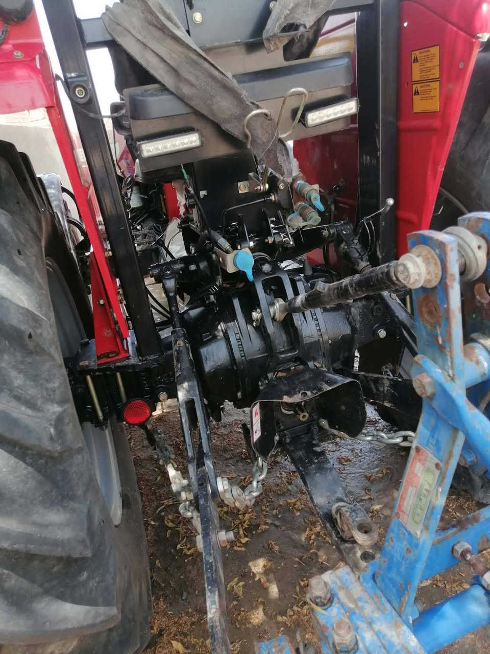 السلام عليكم مكينه للبيع فوركسن دبل ايراني للبيع موديل 2023 السعر 20وبيها مجال العنوان السماوه السوير الاتصال عل رقم ***********
