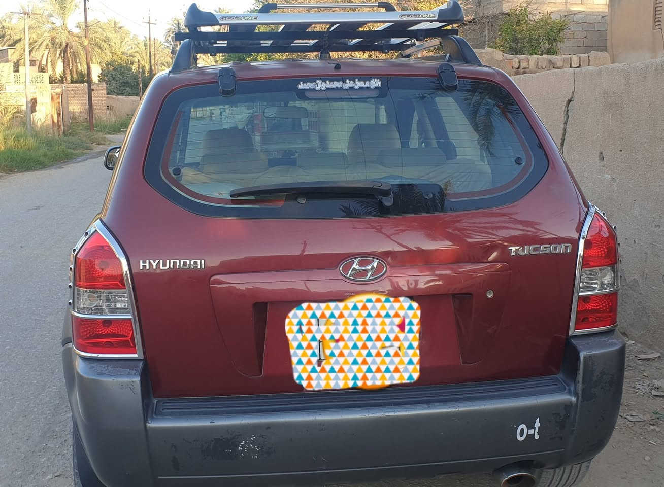 بسم الله وببركة الصلاة والسلام على محمد وال محمد (ص).
توكسان ٢٠٠٩ .
السونار مع الصور 
مابيها اي نقص صدر امامي خلفي جديد تايرات جديدة كل شي بيها شغال 
بأسمي رقم بغداد حرف ب
السنوية لغاية ٢٠٢٦/١٠ السعر ١٠٠$ ورقة وبيهة مجال بسيط للشراي الجاد
(ولا تبخسوا الناس اشيائهم)
غير متواجد عالفيس
مكان السيارة ديالى
***********
