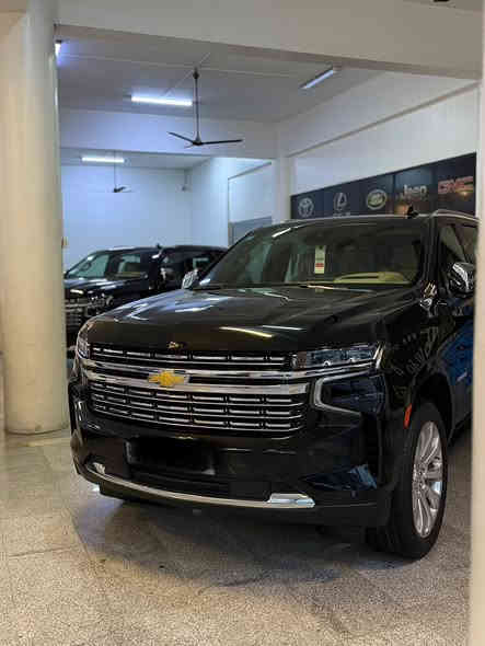 سلام عليكم .. شيفروليه تاهو موديل 2023 بريميرا وكاله المنصور جديده جدا على وضع الشركه مكفوله كفاله عامه بعدتها بغراضها بدوساتها كلها ممفتوحه عداد المسافه 5 الاف كم فقط غير قابل للزياده 
لزياده المعلومات الاتصال ب *********** 
مكان السياره زيونه او كراده
