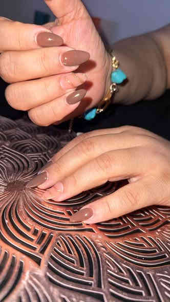 مرحبا بنات متوفر خدمه منزليه 
او مكاني اشتغل داخل البيت اهلا وسهلا بجميع هذا باب رزقي اسعار جدا مناسبه 
 جل اكستيشن 30الف الخمدمه المنزليه 10الف فقط للاستفسار ***********
