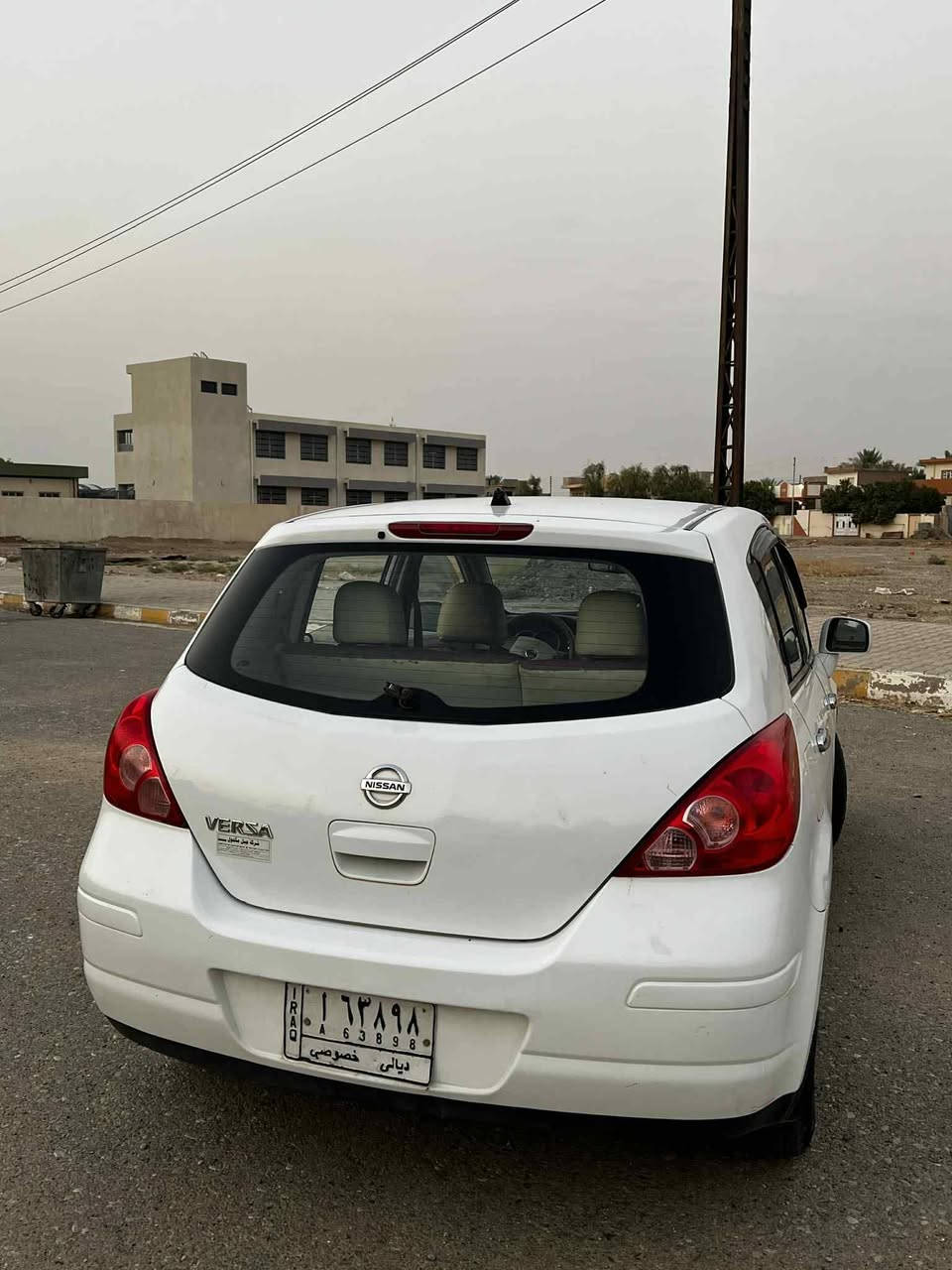 السلام عليكم ورحمة الله وبركاته 

نظراً للوعود الكاذبة توجب النشر من جديد 
سياره نيسان فيرسا موديل 2012 وارد امريكي حجم المحرك 2.0 الگير والمكينه بحالة ممتازة سيارة نظيفه ومناقصها ايشي 

السعر :74 وبي مجال للشراي 
للأستفسار اكثر الاتصال :***********
