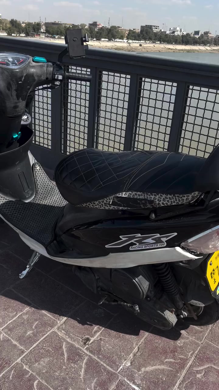 السلام عليكم دراجه ماكس عدله لبيع فقط بدون مراوس مكينه بلادي مامفتوحه دراجه تعمير من الصفر شلعه ومعدل دراجه جيب مصلح وتعال افحص سعره 750 ألف وبيها مجال لشراي العنوان البياع بغداد  بس الشراي يراسلني ***********
