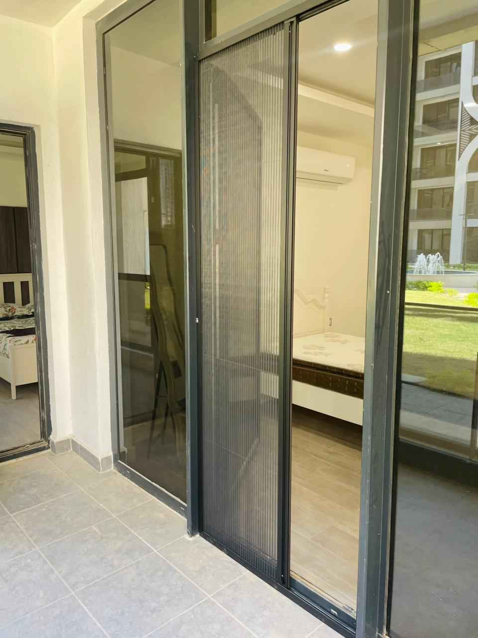 السلام عليكم زبأننا الكرام
📍ابواب قواطع سلايد 🪟ومانع اتربه 
بجميع الالوان (الابيض، الاسود، الشمباني، الصاجي)
للإستفسار واتساب أو اتصال
 *********** بغداد, العراق
