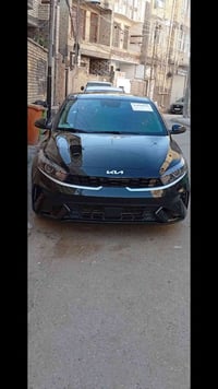 كيا فورتي أسود ملكي  موديل ٢٤ بدون رقم  محرك ٢٠٠٠ دوش كير at المواصفات...