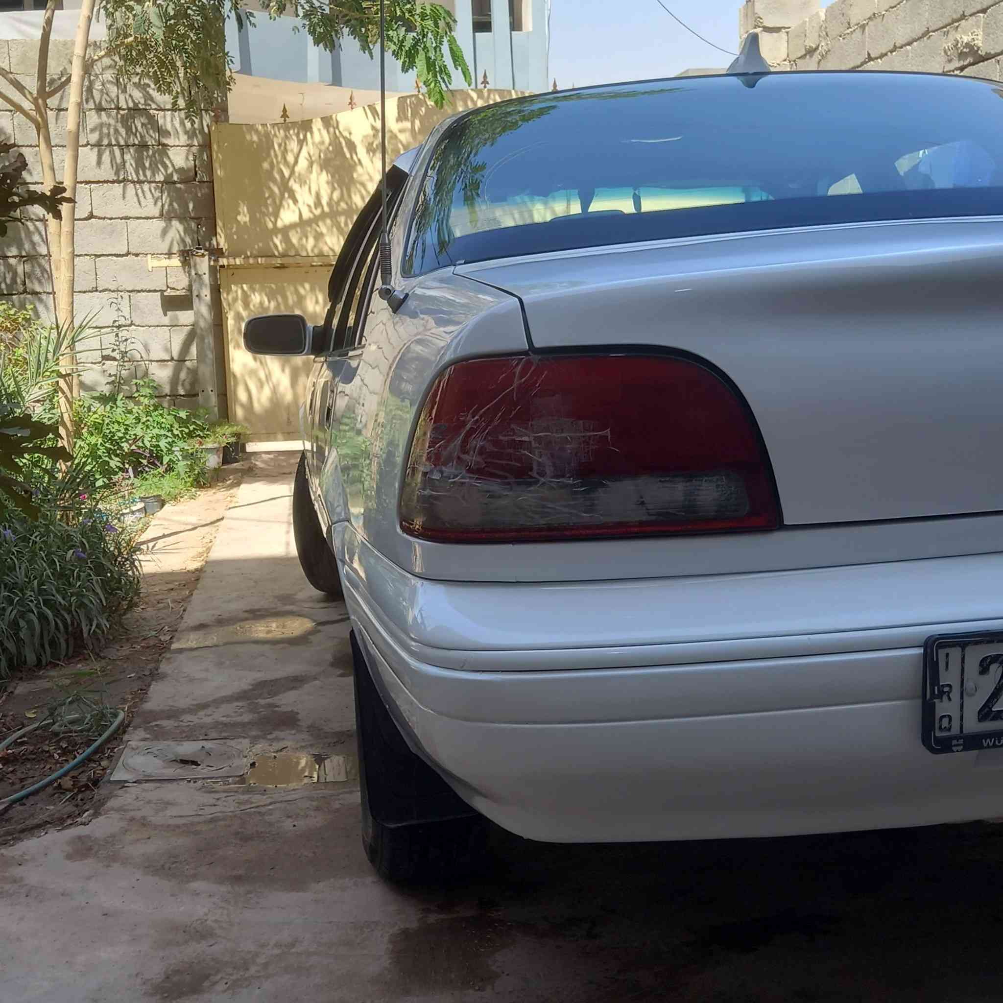 سلام عليكم        . للبيع.  40$ بيها مجال حاك جي الله يبارك        .. برنس فراشة ابيض اوتو ماتيك رقم انكليزي ديالى باسمي موديل 96 محرك كير حدادية باتري لايت كهربائيات رونات كيجات دشبول كلة شغال خير من الله للبيع.  للبيع.  ***********

من رخصات الادمن 
@إشارة
