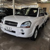 بياع او مرواوس حسب القناعه توسان موديل ٢٠٠٩ مكفوله كفاله عامه  صبغ وتب...