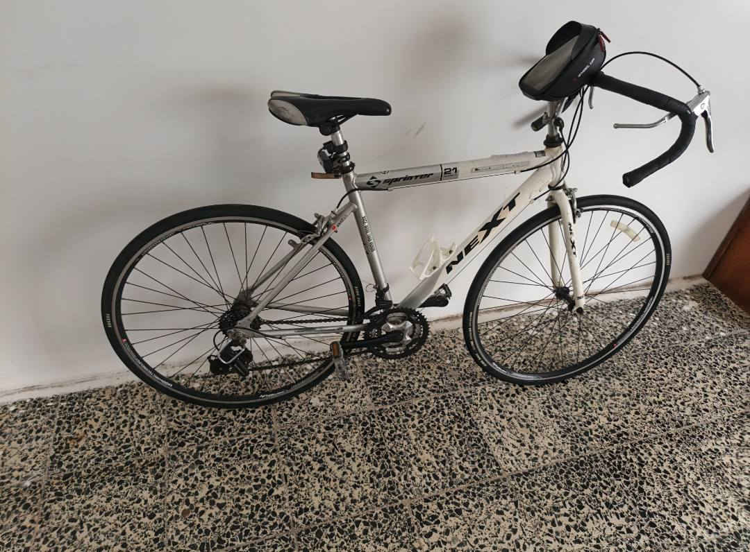 السلام عليكم
رود للبيع ماركة NEXT الايطالية نوع sprinter speed

معدن المنيوم ماشة حديد

سستم شيمانو 7*3

تايرات كتان 

بطيخات ماركة جويتك الايطالية

بريكات ماركة Pro Max

مختم بل كامل شيمانو

السعر 140 بي مجال 

متوفر توصيل جميع محافظات العراق

***********
