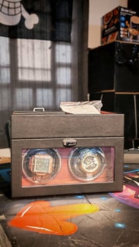 صندوق لف ساعة • انطوني سعر • للبيع