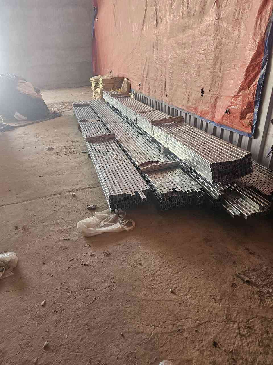 السلام عليكم
يتوفر لدينا صبات لهيكل الطاقه وزن 50 كيلو

وبمواصفة C30 خبط جاهز

وبسعر 5 الف 

ويتوفر لدينا حديد Cجنل مالارجل والمثلثات
للتواصل ***********

