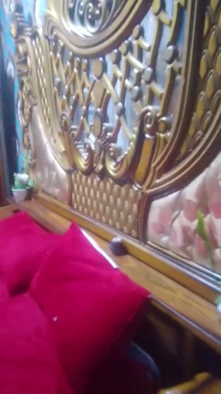 سلام عليكم عندي غرفت نوم قبل 3اشهر من اخذتهه وهسه ماعندي مكان لهه لي حب يدخل واساب ***********
