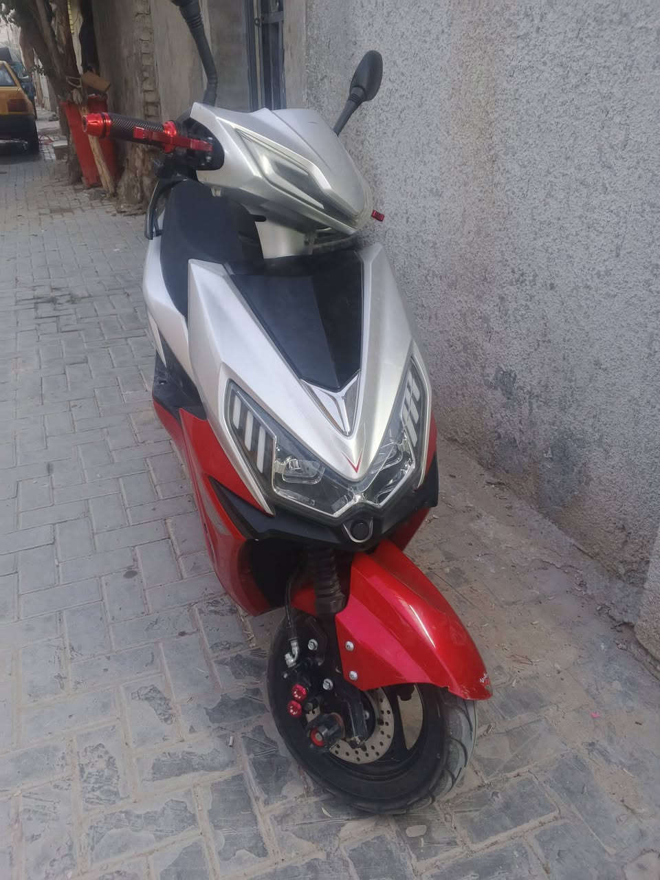 دراجه شحن نوع سكنس 2025
نظيفه جدا
6 بطاريات كبار بحاله جيده جدا
3 سرع
سرعه 90 
نظام بارك 
نظام حمايه من السرقه
تشغيل عن بعد
سويجات 2 
ريمونت 2
دبل اشاره
رايدع 700 وبيه مجال بسيط
مكاني بغداد نهاية حي اور سبع قصور


**إذا كنت صاحب هذا الإعلان وتريد حذفه لأي سبب، رجاءا أرسل رسالة إلى الدعم الفني**