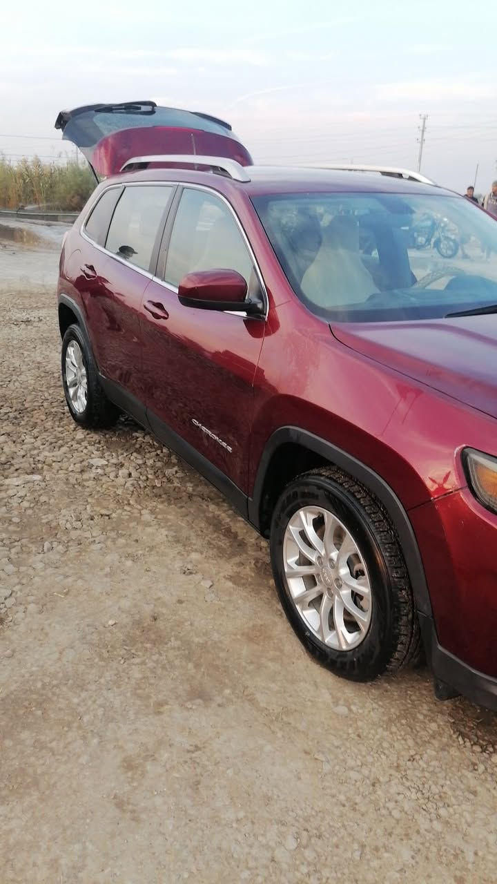 سلام عليكم جيب بزون البيع موديل ٢٠١٩ مكفول ماعده البنيد مصبوغ فقط مكينه ٢٤٠٠ ماشيه ٦٠ السياره ابدل سستم ايرباكات راجعه ابلاد كشن مخمل السياره جديده ماعوزها شي تخم تاير حداديه جديده سعر ١٤٠ الشراي يتصل *********** العنوان بابل شوملي السياره بسمي
