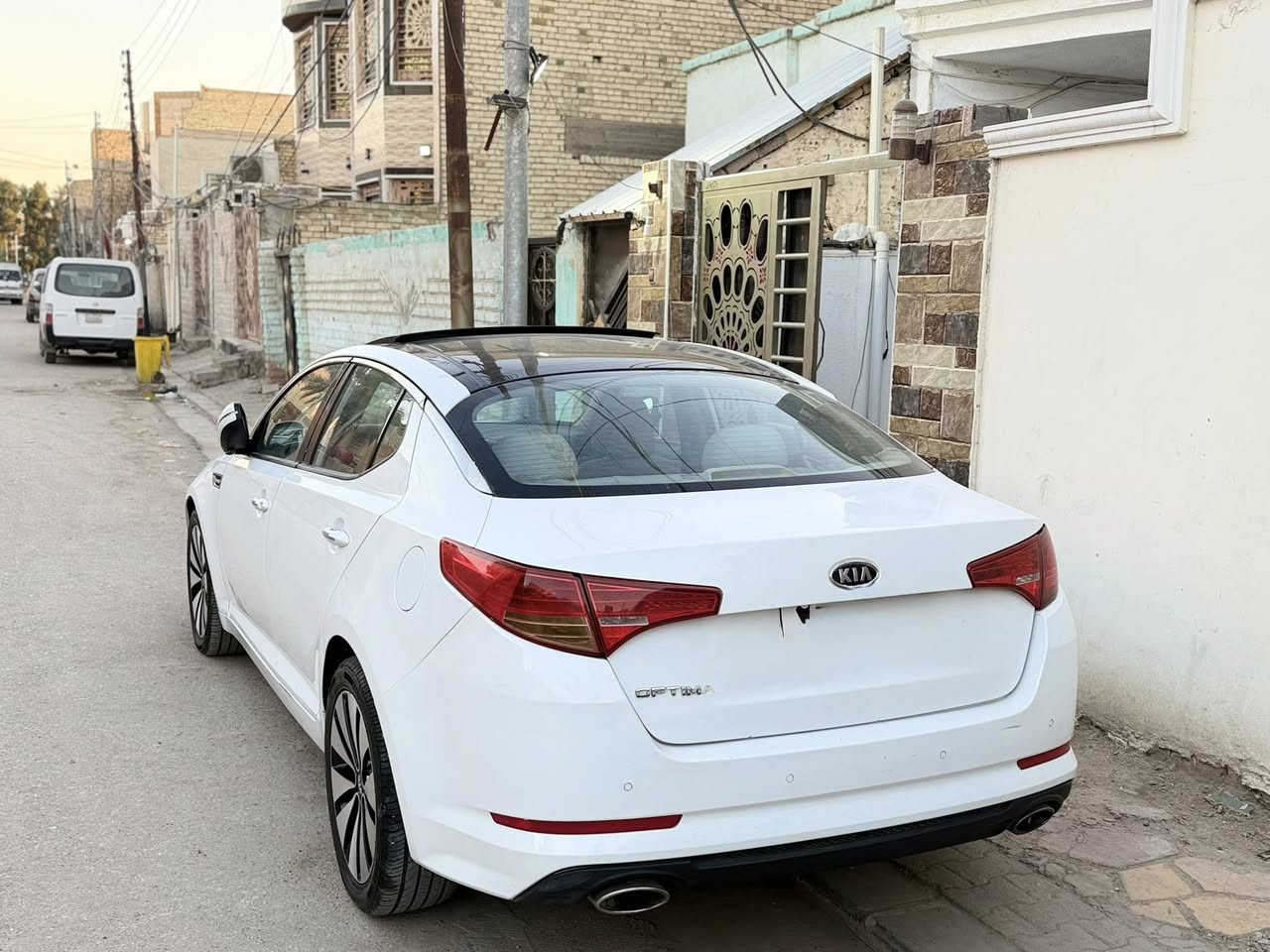 السلام عليكم
اوبتيما 2011 فول مواصفات 
رقم اربيل تحويل او وكالة ماكو مشكلة 
السيارة بها قطعتين صبغ 
كير مكينة تبريد حدادية كفالة 
مكانها النجف الأشرف 
السعر 112 قفل قفل 
***********
