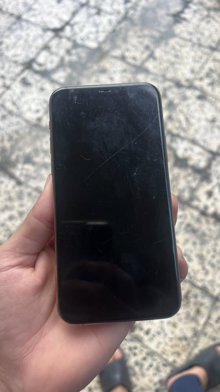 آيفون ١١ برو بطارية ٧٣ الذاكرة ٦٤الجهاز نضيف السعر ١٩٠ و بي مجال بصيط حك الجية


**إذا كنت صاحب هذا الإعلان وتريد حذفه لأي سبب، رجاءا أرسل رسالة إلى الدعم الفني**