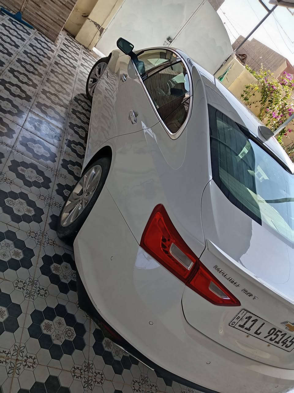 السلام عليكم
ماليبو 17 
2000 تيربو
بصمة 
شاشة كامرة بصمة ابواب بصمة صندوك 
تبريد قطعتين 
رادار امامي و جانبي 
تحكات ستيرن جهتين جام 4 اوتو 
كشنات كهربائي 
حادث فقط بنيد 
رقم بغداد 
السياره فول عده الفتحه 
مكاني بابل 
بيع او مراوس 
سعر 100 $

***********
