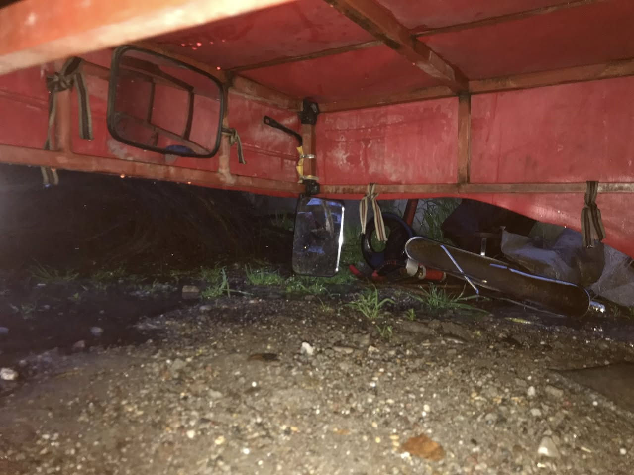 السلام عليكم محجل +اكسن +ورق+ويل وتايات عدد٢+كزوز +دبلات+كير بوكس التواصل ***********
