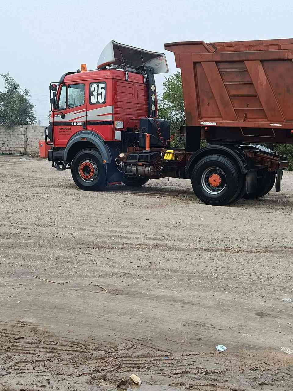 للبيع مكينه ٣٥. كير ١٦٠. جيف. ٣ لوحات قلاب سنويه لل٢٧. مكانهة نجف. ***********
