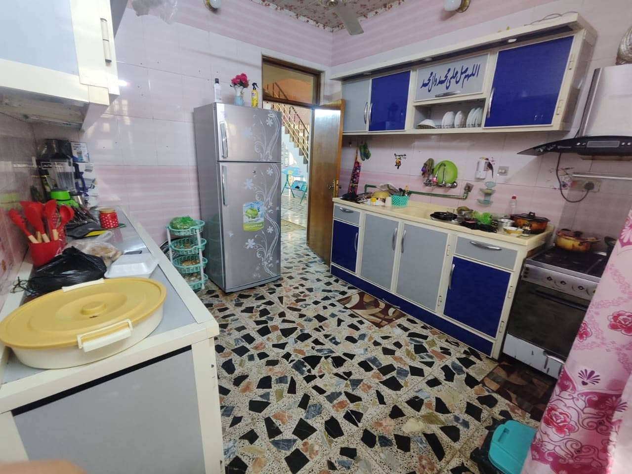 بسم الله الرحمن الرحيم                                                       للبيع بيت مساحة ١٥٠ متر طابقين في شريط ميسان منطقة ٨٤ موقع مميز ملاحظة ( البيت ينباع نقد او على مصرف) تفاصيل بناء صب وطابوق كاشي وسراميك تفاصيل ٤ غرف نوم وصاله ٢ ومطبخ واستقبال وصحيات ( يوجد محل ماء ارو مع بيت) سعر ٢٥٠ مليون مطلوب ٩٠ مليون إلى مصرف وباقي نقد أي استفسار على البيع على مصرف اتصل للاستفسار مكتب العبدلي للعقار موبايل *********** اطلب ونحن بلخدمة للاستفسار
