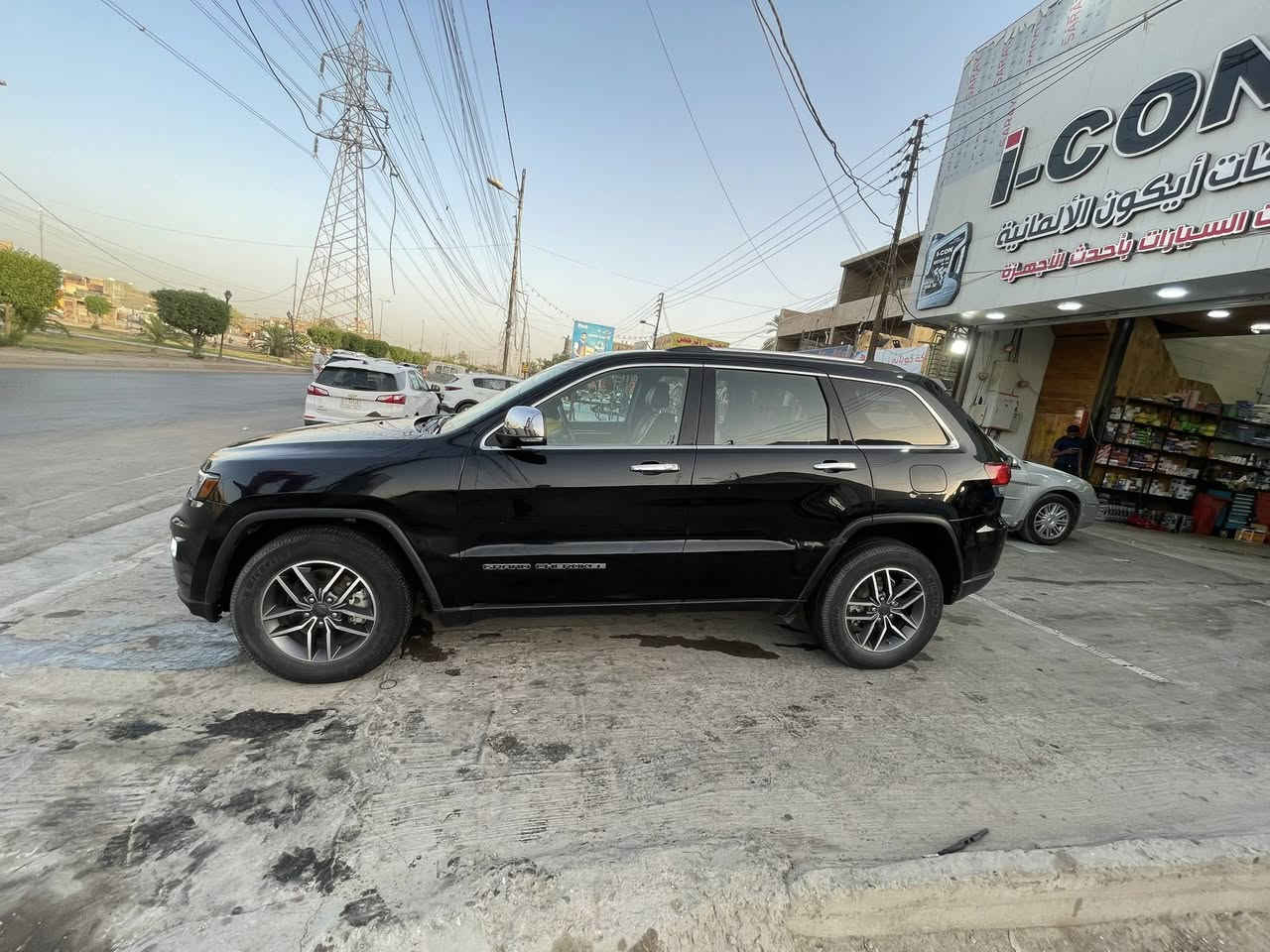 گراند شيروكي ليمتد 1/1
2021 وارد أمريكي 

صورة الحادث بالمنشور

فتحة 

كراسي تدفئة تبريد 

ماشية 100 ألف ميل

السعر 250 ورقة وبيها مجال
مكانها بغداد 
رقمي ***********
