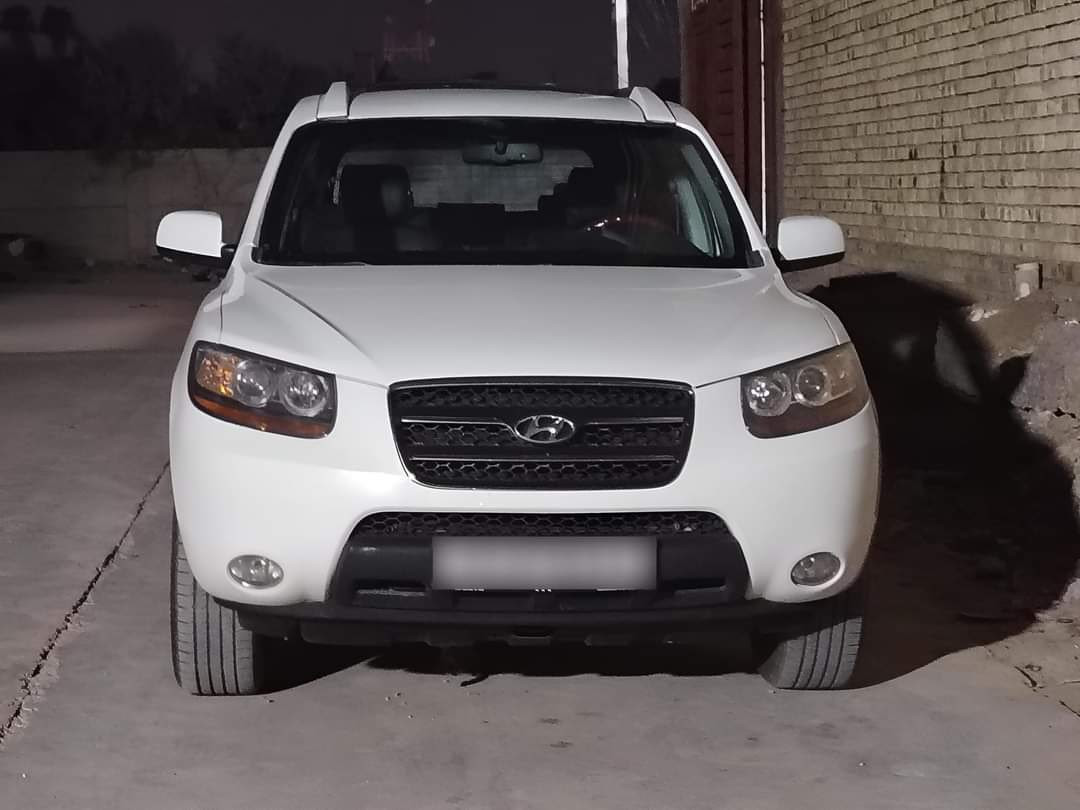 للبيع. سنتافي 2008. سياره. زيرو جديده. كلش
تخم تاير حداديه. فول. كشنات جلد بلاد. بيها. كصه. جنطه 
السعر 55 وبيها مجال مكان ناصريه. ***********
للعلم المكينه كاز.
