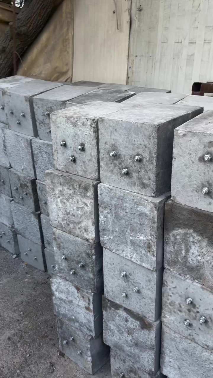 يتوفر صبات تثبيت لمنظومات الطاقة الشمسية ☀️
مناسبة لتثبيت هياكل الألواح الشمسية بثبات عالي ومقاومة للرياح.

الأوزان المتوفرة:
▪️ 45 كغم
▪️ 60 كغم

🔧 مناسبة لكافة مشاريع الطاقة الشمسية
🛠️ ثبات وأمان عالي للهياكل

📞 للطلب والتواصل:
المهندس غيث
***********

عين العراق للطاقة الشمسية وأنظمة المعلومات
