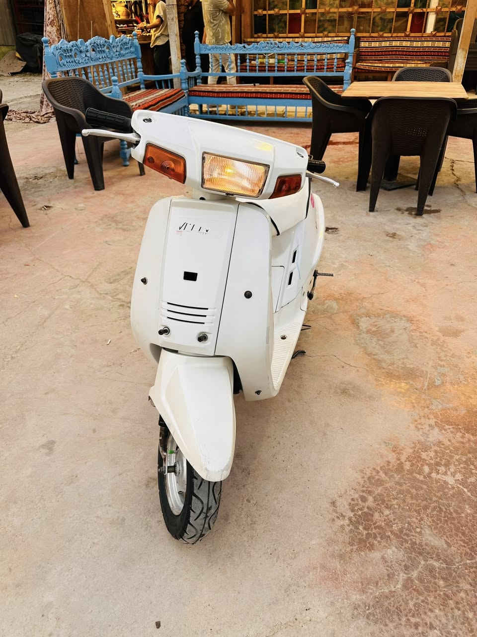دراجه منت ماشيه 1000كلها شغاله مابيها اي نقص عنوان بغداد البلديات. ***********
