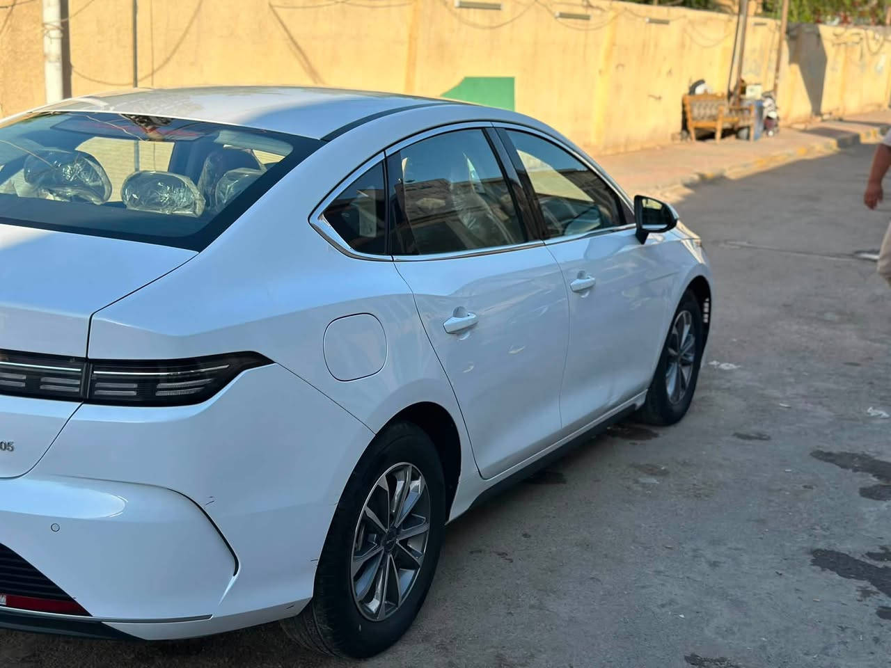 دستروير للبيع ٢٠٢٥  السياره نضيفه كلش بيها طخات بصيطه بقبق الجنطه والباب الي بصف السايق يعني بارد خفيف يرجعن مكفوله من كلشي عدا ذني الصور والتفاصيل كلها بلمنشور باسمي السياره تحويل ثاني يوم عارضها ب18و200  وبيها مجال قليل اي استفسار اتصل واتساب او ع الخط مكاني بغداد الحرية
***********

