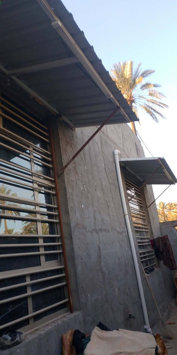 بيت لبيع مساحه 550 لبيع بضهر دكتور ستار لبيع حديث بناء 2024 طابو زراعي سند 25 اقرارر محكمه السعر 170 قابل للتفاوض 5 غرف حمامات عدد 2 قاطين ***********
