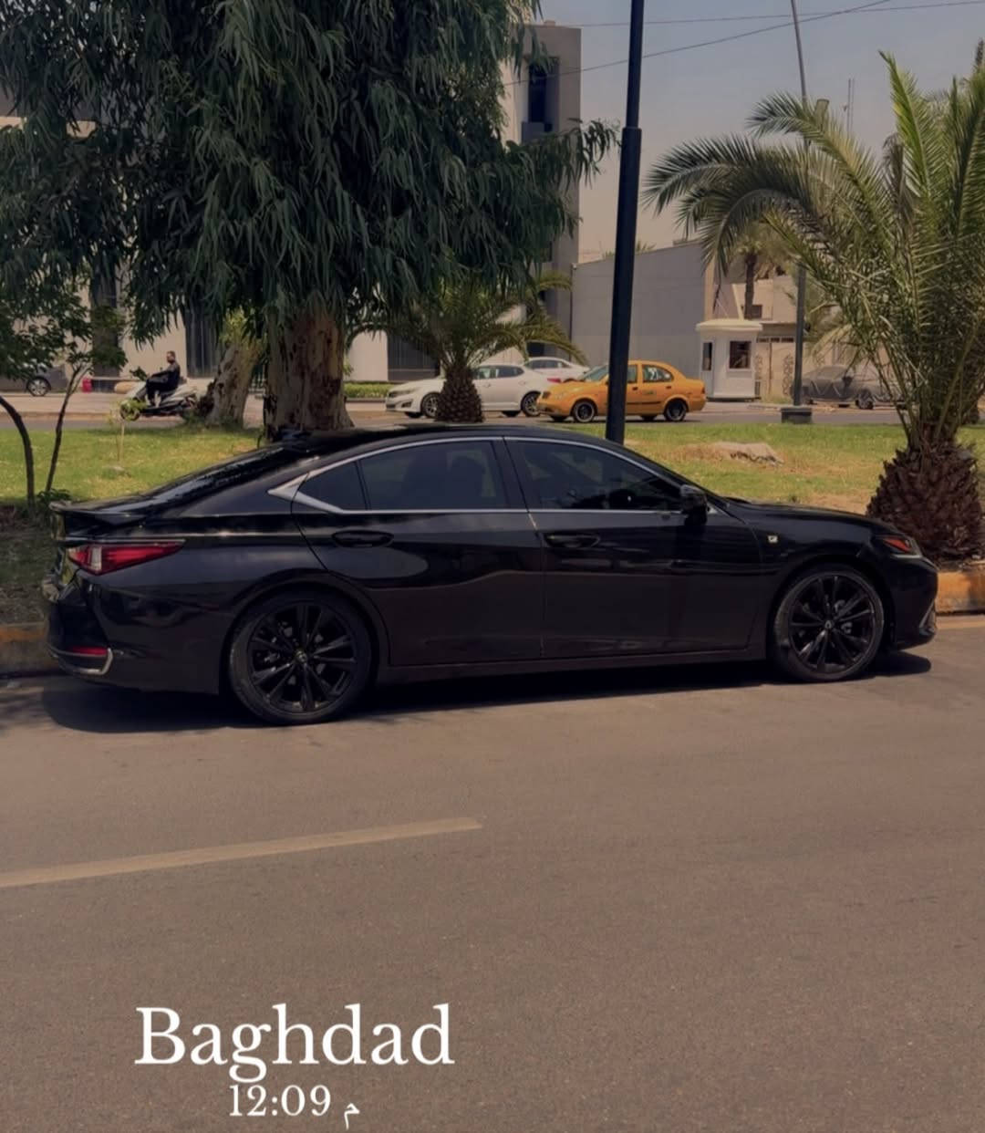 السلام عليكم للبيع LEXUS ES
F SPORT  موديل 2022 ماشيه 75 الاف كيلو 
السياره كلين عده بي دي ار بسيط جنطه والباب السائق   والسونار موجود داخل الصور
المواصفاات معروفه 3 عدسات متحركه
فتحه
بصمه
كشنات تدفئه تبريد + ستيرن
كشنين كهرباء
تحديد مسار 
رادارات 
السياره بيه هواي موصفات 
السعر 30 الاف دولار 
***********
***********

 
ملاحضه تباع السياره بغير رقم او هذا رقم بغير سعر
