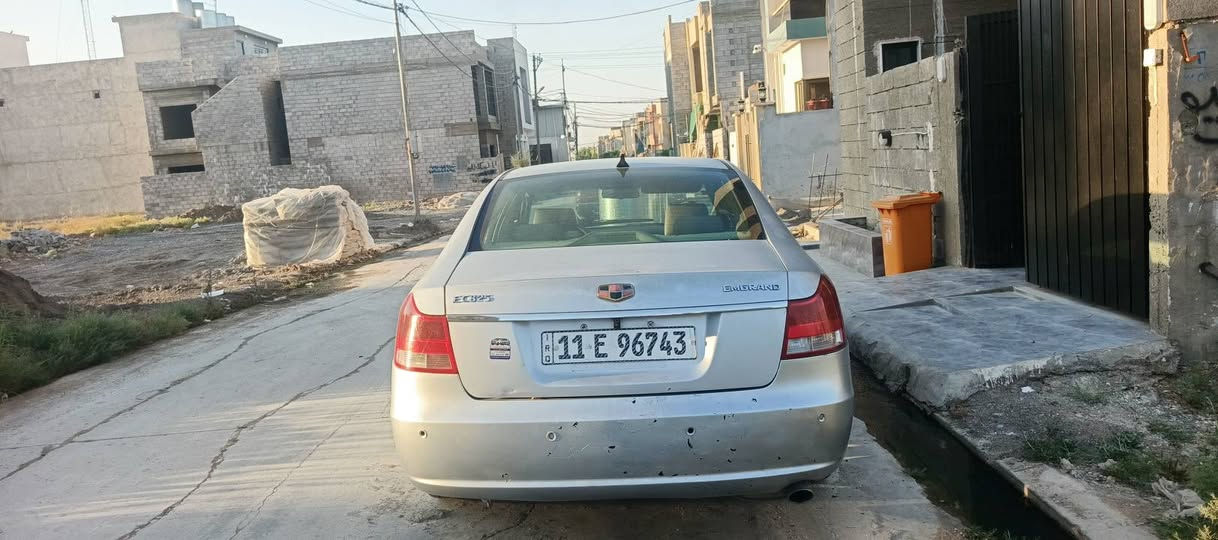 رقم بغداد انكليزي جديد
موديل ٢٠١٣
محرك ياباني مستبوشي (بلادي شركه) 
كيى ياباني AT  (بلادي) 
فتحه سقف 
كشنات جلد
شاشه 
كامره دوارة
حساسات خلفية
تبريد قطعتين
وهواي مواصفات المعروفه عنها 
صدر جديد 
محرك شرط
كير شرط
ترايك وين مايعجبك
السياره بيها جراد ونواقص كلش بسيطه 
سعرها ٦٦ وبيها مجال بسيط
مكانها موصل جانب الايسر
***********
