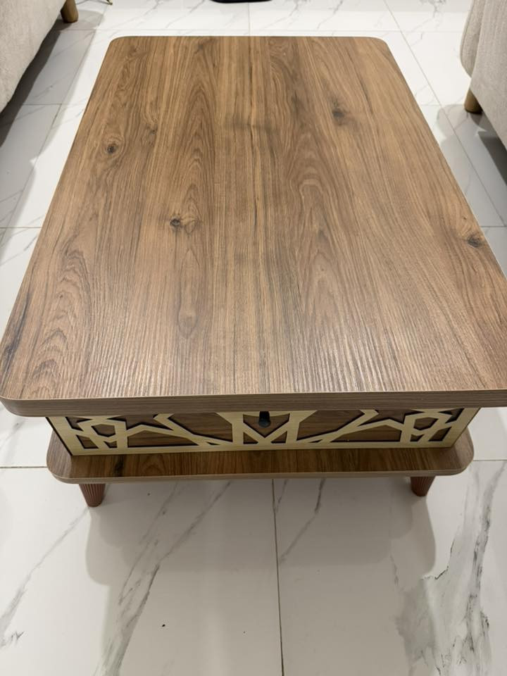 اثاث مستعمل كلش نظيف
ميز صيافة وطعام بنفس الوقت 
مبردة
قنفة نفرين
بين باغ (مخدة جلوس كبيرة)
 !!!!!!!بسعر جيد جدا !!!!!!!
***********
موجودين ببغداد المنصور
