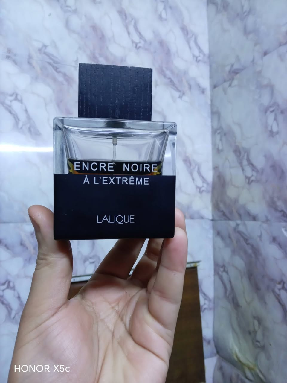 السلام عليكم عطر لاليك فرنسي
عطر ثكيل ومدخن. باقي بي 65 مل
ابيعه 45


**إذا كنت صاحب هذا الإعلان وتريد حذفه لأي سبب، رجاءا أرسل رسالة إلى الدعم الفني**