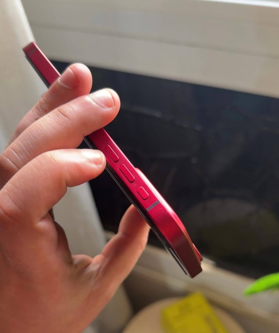 Xr  
محور 17 برو ماكس اللون المميز جاهز جديد لوك كله بلادي وما مبدل بي اي شي وكله شغال جهاز حيل نضيف ذاكره 64  مع شاحن اصلي وكارتون للبيع 250 وبي مجال مكاني مدينة الصدر  
***********
