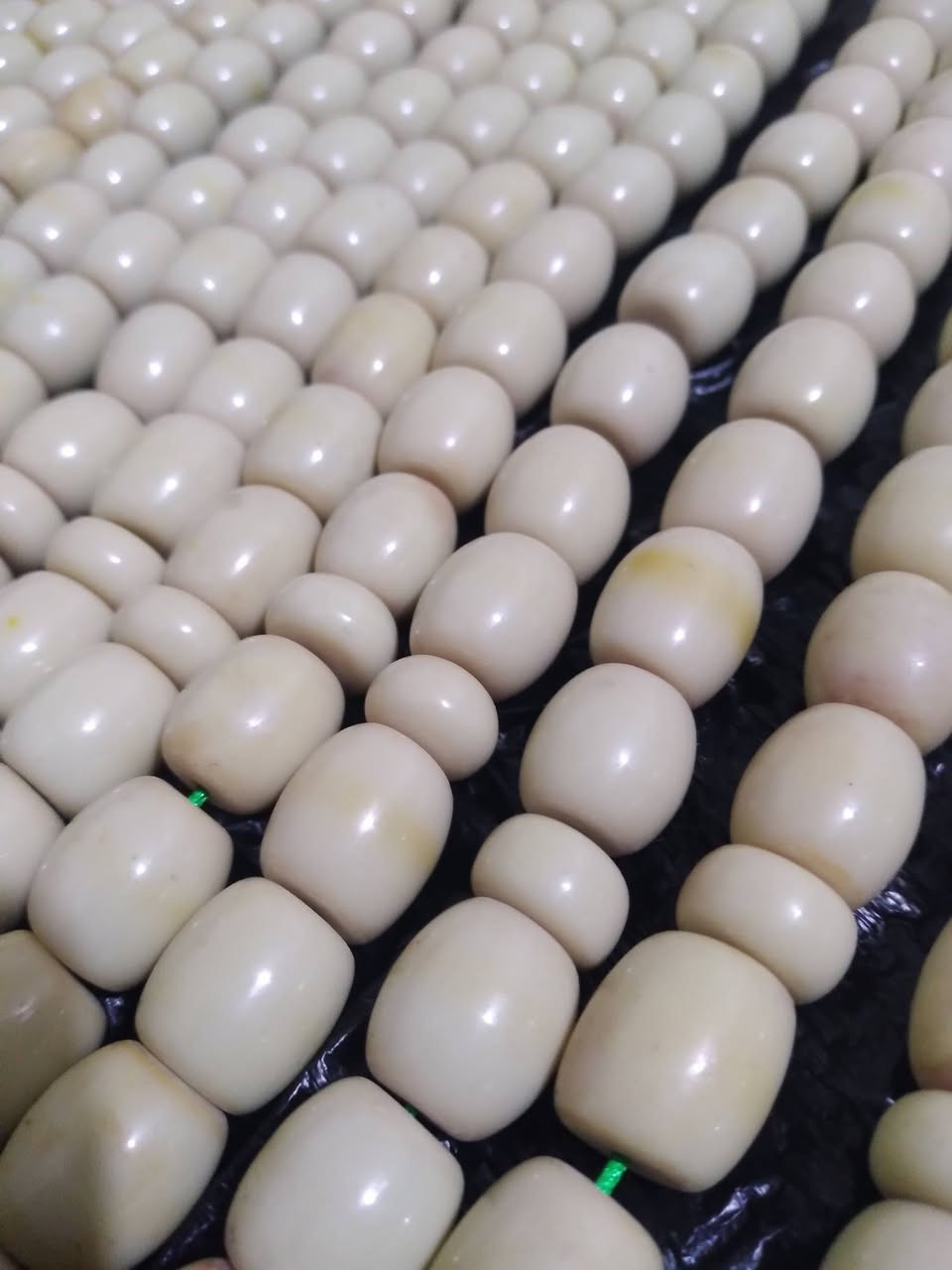 مسابح سندلس أوربي اصل طوب مال بليارد. جراخه يدويه قديمه. مغلف للقدم وعطاب فواح .
العدد ٨ قطع سعر القطعه ٤٥ الف جمله مع التوصيل.


**إذا كنت صاحب هذا الإعلان وتريد حذفه لأي سبب، رجاءا أرسل رسالة إلى الدعم الفني**