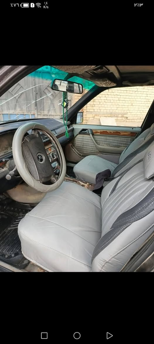 السلام عليكم سياره مارسيدس البيع و لامراوس سعر 35 وبيه مجال المحرك 300 رقم الهاتف *********** المكان عماره مغربه
