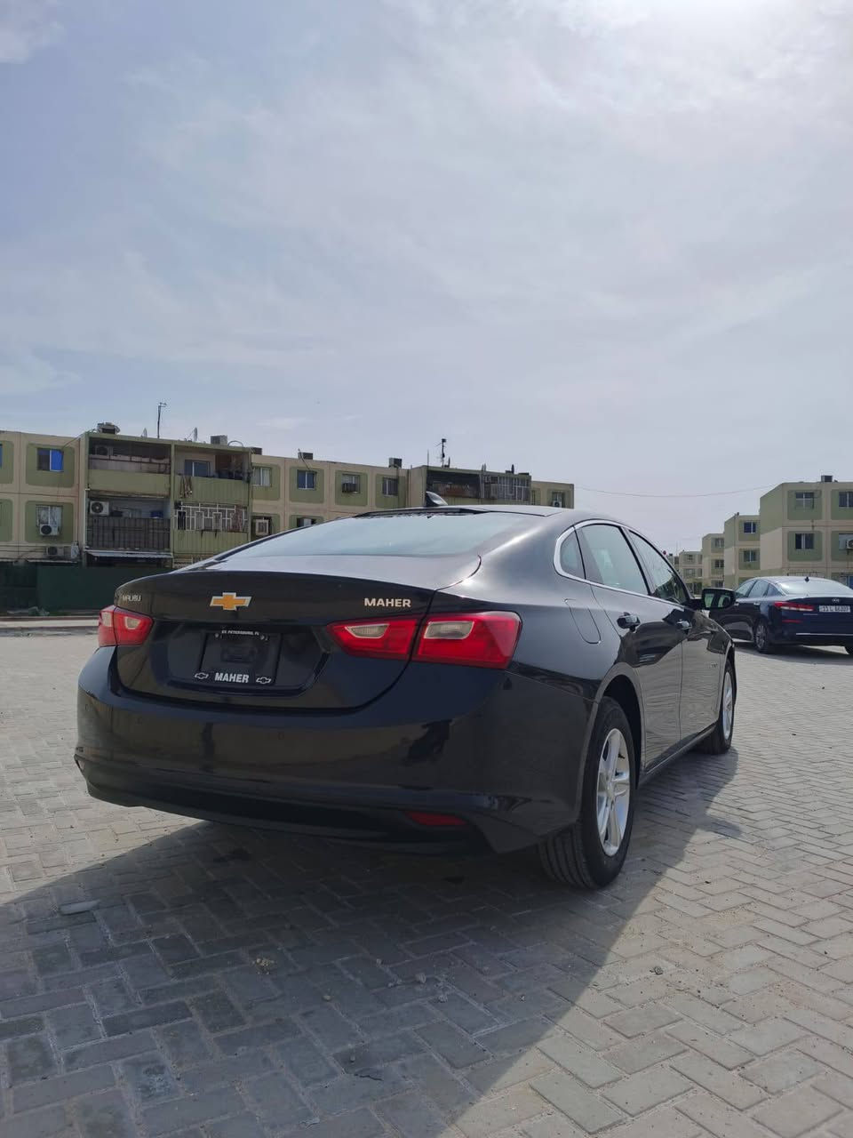 سلام عليكم 
للبيع 
شوفرليت ماليبو 
المودي ------2025 
اللون______ ازرق ميتاليك 
نوع المحرك _____. 5-1 تيربو 
العداد---------------- 900 ميل يعني جو الألف زيرو 
حادث السيارة ____  مكفول من الشاصي واللغد والصبغ 
فقط بارد جاملغ أمامي جهة السايق وطرف البنيد كلش قليل 
بدون رقم تترقم جميع المحافظات عدا الإقليم 
ارباك ستيرن فقط 
صور الحادث مرفقه بالمنشور 
لمعرفة السعر 
اتصل واتساب موجود وخاص موجود 
***********
***********
