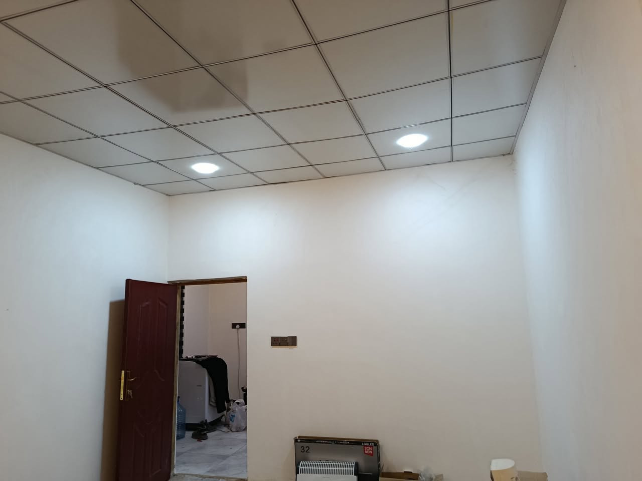 بيت للبيع زراعي 
العنوان جزيرة الرابعه باب الهوى خلف المدارس 
مساحة البيت 100 مربع ركن على شارعين تبليط خدمات كاملة 
سقف سندويج
ماء كهرباء ومولد 
السعر مناسب جداً 26 ونص مجال بسيط 
الوكالة 250 الف اذا تحب من صاحب الارض 
للاستفسار اتصل ***********....
