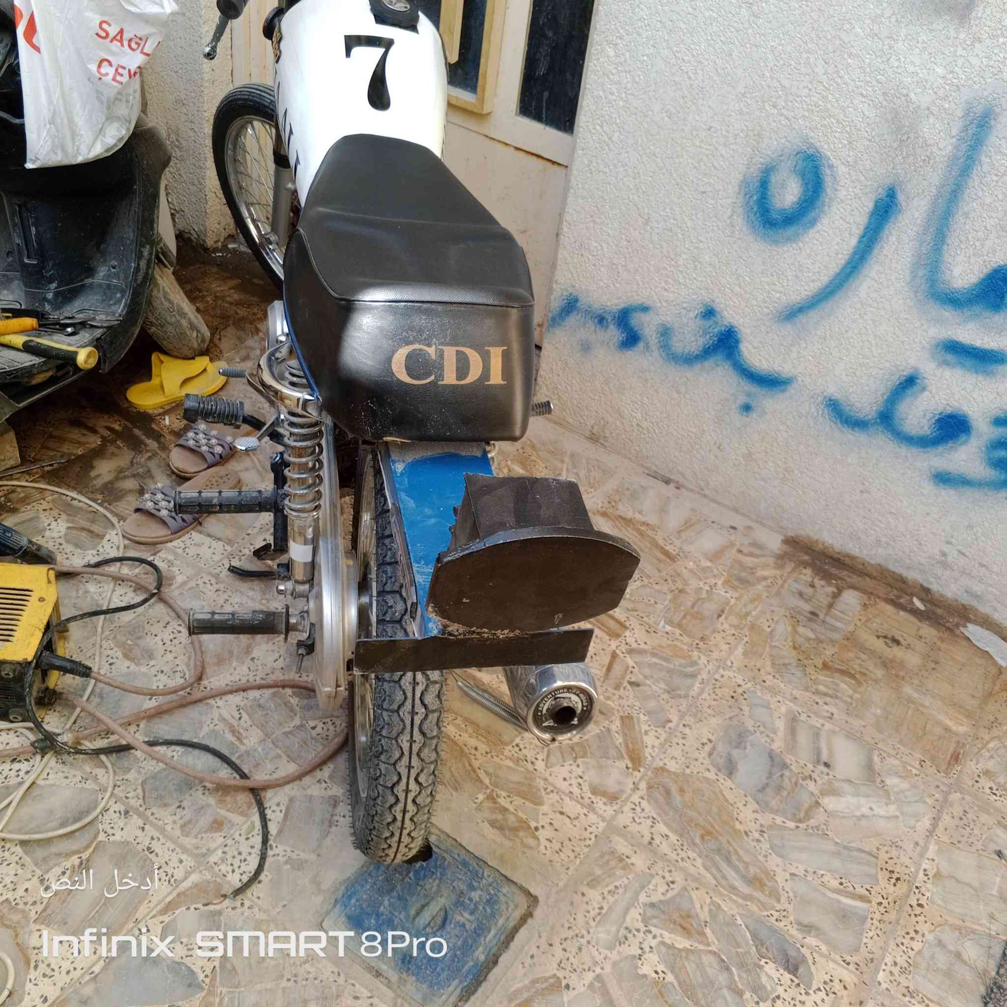 سلام عليكم عندي هاي راسطه الشكل القديم اريد مراوس بطياريه أو باكستانيه ***********
