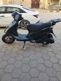 ادرس ماليزي مكينه فول كلشي شغال بيه دراجه بلباكيت  السعر 400 وبيه مجال...