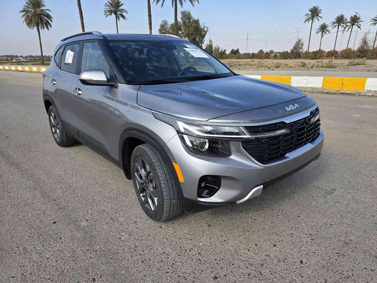 سلام عليكم كيا سيليتوس موديل 2024 وارد امريكي
محرك 2000 دوش 

موصفات 

بصمه تشغيل عن بعد كامره شاشه دجتل 

نص جلد رادرا امامي خلفي نقطه عمياء تحديد مسار 

فول عده الفتحه

السياره جديده ماشيه ٨ الف

بدون ايرباك

الحاد فقط دعايه أماميه بدون صبغ

وكحيل اربع اصبع الجاملغ لاليسر

صور الحادث مرفقه با المنشور

السعر ع الخاص

رقم الهاتف 

***********

***********
