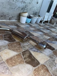 سالۆنسا سپۆرت کامل ئاستیل وەک شوشە  نازانم چی مارکەیەکە   بەلام سەوتێک...
