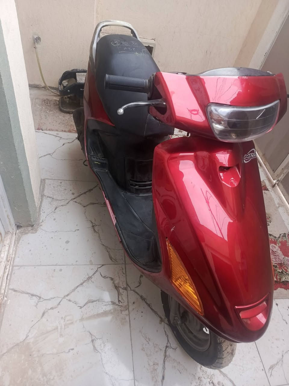 فراشه نثيه للبيع نضافه فول مكينه شلعه كلشي شغال هندر وسلف عايزه بس باتري سعر 450 وبيه مجال للشراي عنوان نداء واتساب متواجد ***********
