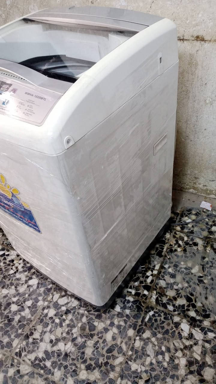 سلام عليكم غساله نوع حافض 10 كيلو. نضيفه. سعر 150الف مكان حي اور قرب جامع الفردوس ***********
