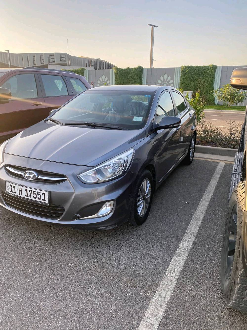 سلام عليكم

اكسنت 2016خليجي الشركه العامه 

ماشيه 95 الف حقيقي عل فحص

مكينه 1600دوش

اشاير مري 

لايت ماطور

تحكم ستيرن جهتين

ايكو 

ويل كب كروم

حساسات خلفيه

شاشه اندرويد اوتو و ابل كار بلي وكامره خلفيه

يدات نيكل 

السياره كامله مابيها اي نقص صدر قبل شهر سويته 

تخم تاير اقل الشهر 

التبريد هاذه الموسم بدلت منضومه تبريدها ثلج كذالك التدفئه 

دهن كير بدلته بل وكاله يم ابو جعفر المنصور

باتري و ادامه كامله مجاول جدد اول بارحه شادهن بلكات جدد السياره درهم متصرف عليها الله شاهد تجي تشوفها  بعينك 

رقم بغداد انكليزي سنويه وهزه جديده و السياره ب اسمي شخصياً

سونار مرفق بيها نص الباب صبغ وحاليا بي جلاح لئن راشينه كلير  اني ابيع الباب كله 

وبيها بارد بسيط بصفحه السايق و السونار مرفق

كير مكينه صدر تبريد كفاله من الفتح كذالك 
 سعرها حلو بلعافيه عل ياخذها سياره جاهزه من كل النواحي
***********

بغداد الاعلام