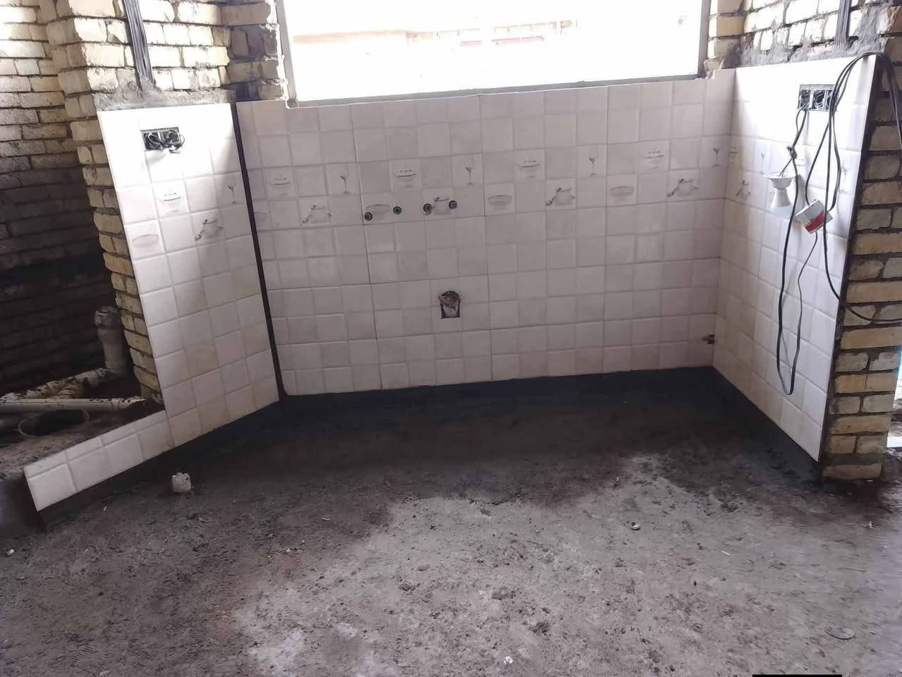 خلفة سيراميك جداري و ارضي المكان كربلاء نشتغل جميع مناطق كربلاء للاستفسار ‏‪***********‬‏او خاص و رقمي بي واتساب
