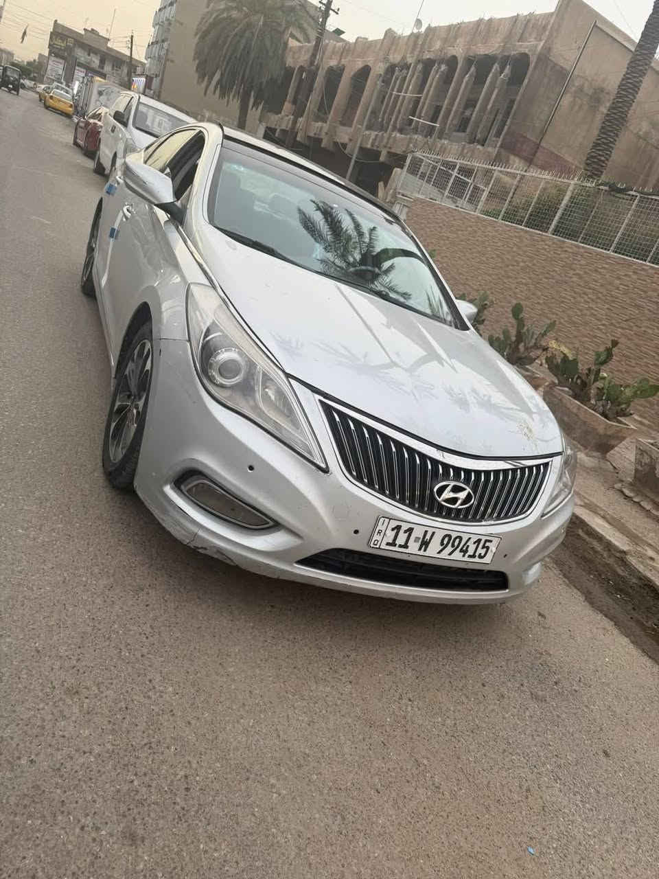 السلام عليكم ازيرا للبيع موديل 12 امريكي السياره vip ميحتاج احجي المواصفات فول للأخير بأسمي سنويه وهزه جديده الحادث جاملغ امامي اليمين والبنيد مصبوغ والسونار موجود ضمن الصور السعر 115 وبيهه مجال للطيبين مكاني بغداد 
*********** بغداد, العراق
