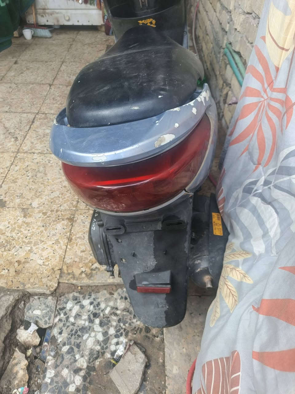 سلام عليكم من راخصت ادمن دراجه البيع سعر ٥٠٠بيه مجال مستعجل على بيع عنواني بغداد بلديات شارع مصرف قراب مضيف سواعد ***********
