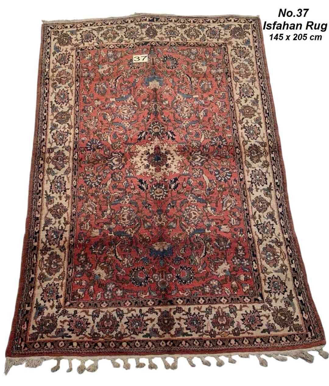 سجادة ايرانية جميلة جدا بدون اي ظرر  
صناعة يدوية 
- نوع  /  اصفهان
- قياس /  205x145  سم 
-  عمر السجادة 70 سنة  
- العنوان / بغداد / الكرادة / حي الوحدة . شارع سلمان فائق  (  مجمع بازار انتيك بغداد )  
   الطابق الاول  
  للاستفسار اكثر الاتصال لاستفسار اكثر الاتصال 
  ***********        
  *********** 
واتس اب او فايبر او مراسلة الصفحة.
