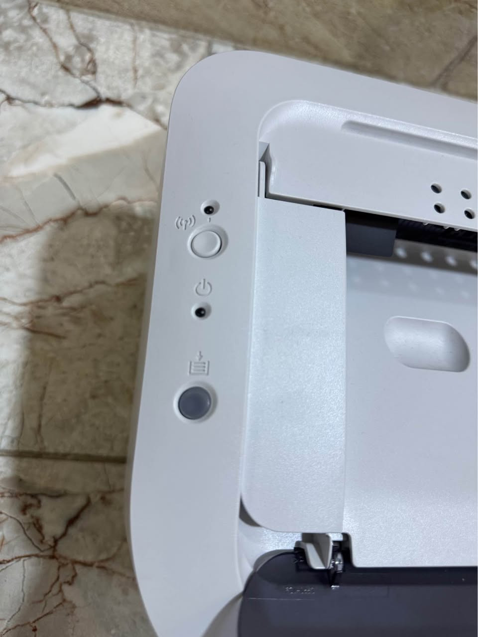 طابعة كانون ليزرية Canon imageCLASS LBP6030w نظيفة جدا وبحالة ممتازة للبيع.
ملاحظة مهمة: الطابعة ليزرية أسود وأبيض وليست حبر سائل، ومميزة جدا لأن حبرها لا يجف وسريعة واقتصادية بطباعة المستندات والبحوث.
المواصفات والمميزات:
تطبع باللون الأسود والأبيض وبدقة عالية جدا.
تحتوي على ميزة الواي فاي الوايرلس يعني تكدر تطبع مباشرة من الموبايل أو اللابتوب بدون وايرات.
حجمها مكتبي وصغير ما تأخذ مساحة على المكتب.
سريعة واقتصادية ومناسبة جدا للطلاب، المكاتب، أو الاستخدام المنزلي.
السعر: 95,000 دينار عراقي قفل.
الموقع: النجف - الكوفة / حي ميسان.
للتواصل والاستفسار يرجى مراسلة الخاص.
طابع بيها اقل من ٨٠ ورقه 
وخلصت شغلي واريد ابيعها النجف, العراق


**إذا كنت صاحب هذا الإعلان وتريد حذفه لأي سبب، رجاءا أرسل رسالة إلى الدعم الفني**