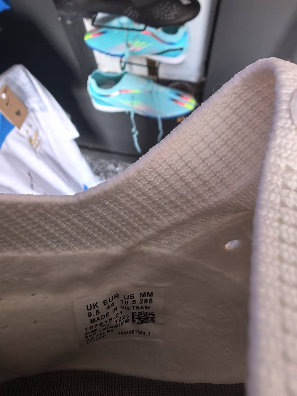 السلام عليكم
عندي شلعه مال احذيه ستد قطع اصليه فيتنامي وقياسات مختلفه   3 قطع 44  قطعه 40 قطعه 42 قطعه 45 قطعه 38 قطعه 43  يعني مشكل قياسات ابيعهم شلع الي يفيدنه خاص


**إذا كنت صاحب هذا الإعلان وتريد حذفه لأي سبب، رجاءا أرسل رسالة إلى الدعم الفني**